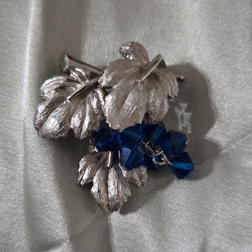Spilla foglia tono - , argento